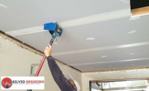 Rebaixamento de teto com drywall